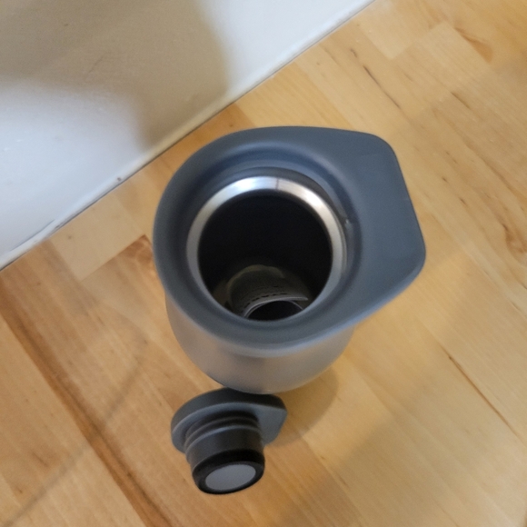 Starbucks x MiiR 2025 Holiday Dark Grey Puppy Stainless Steel Bottle Tumbler.  - Picture 6 of 6